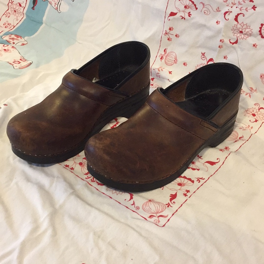 Brown Danskos